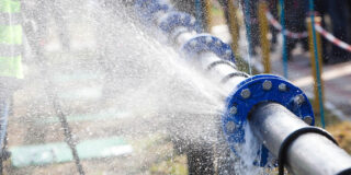 Burst,Pipe,With,Water